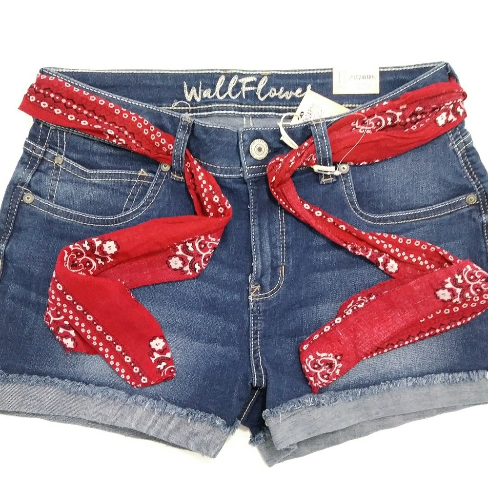 Wallflower Juniors Shorts 15 Sash Dark Wash Cuff